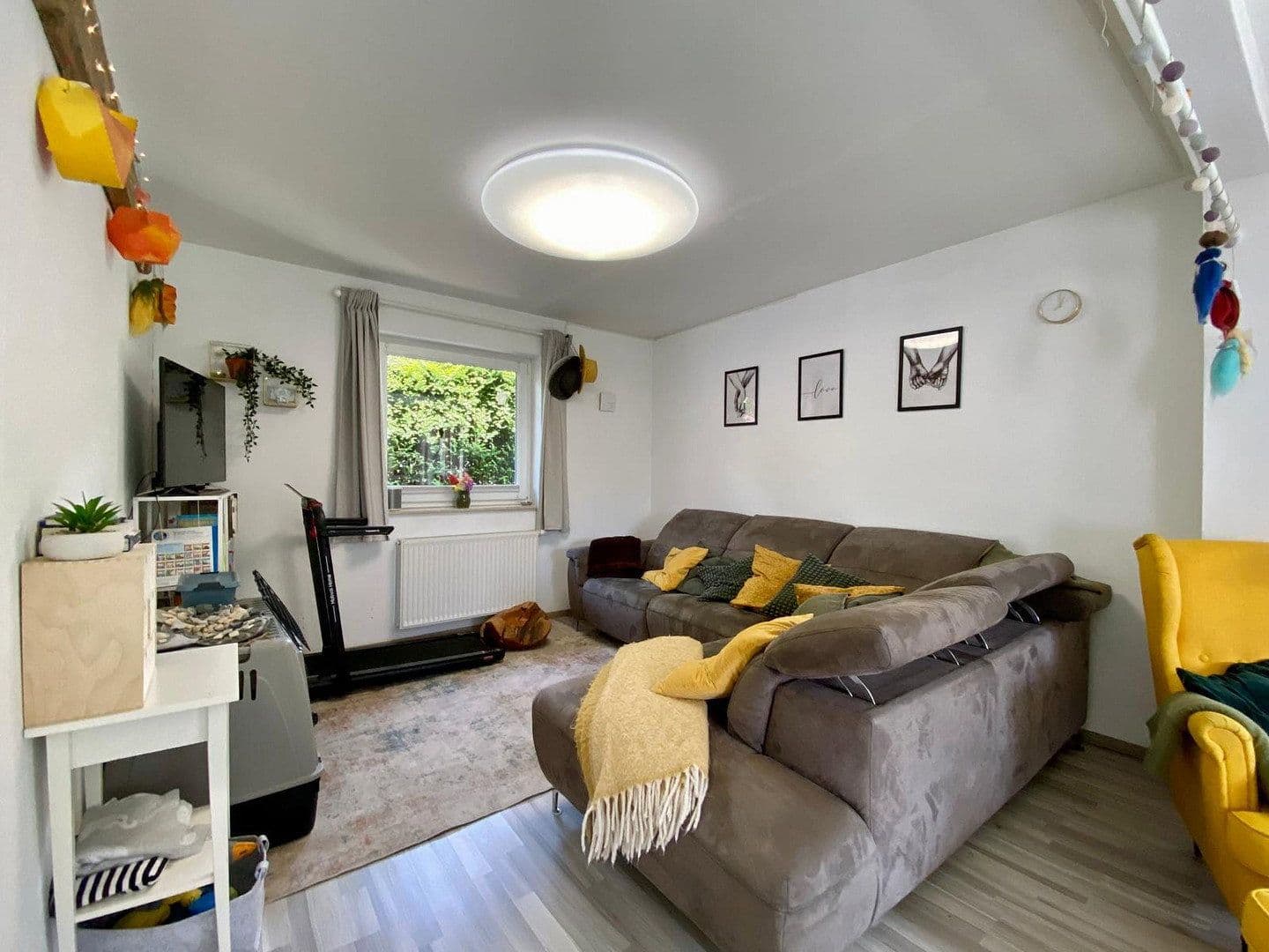 Predaj domu 123 m², pozemek 462 m², Ansgarstraße 145b, Elmshorn, Šlezvicko-Holštajnsko Predaj domu 123 m², pozemek 462 m², Ansgarstraße 145b, Elmshorn, Šlezvicko-Holštajnsko