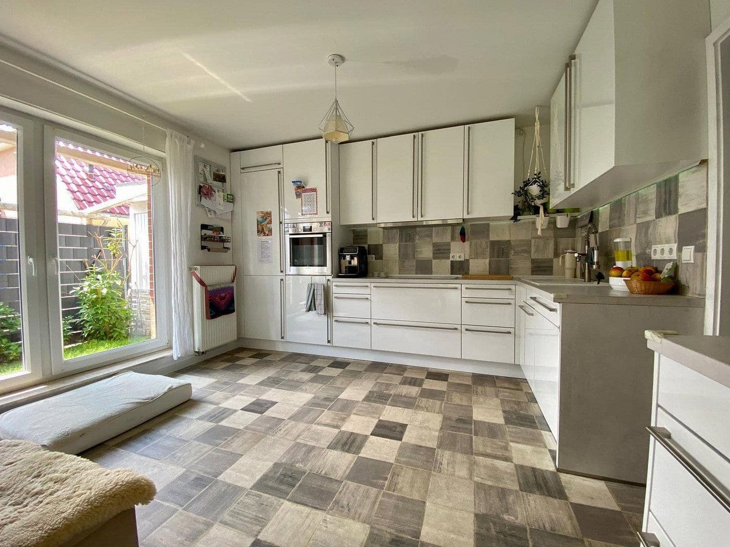 Predaj domu 123 m², pozemek 462 m², Ansgarstraße 145b, Elmshorn, Šlezvicko-Holštajnsko Predaj domu 123 m², pozemek 462 m², Ansgarstraße 145b, Elmshorn, Šlezvicko-Holštajnsko
