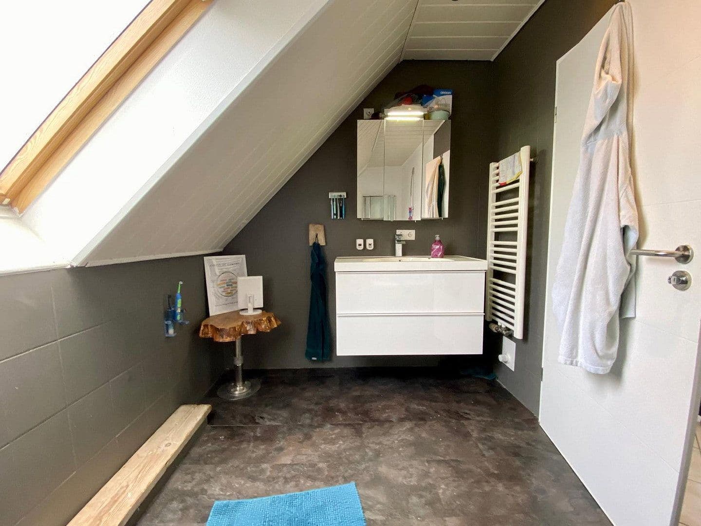 Predaj domu 123 m², pozemek 462 m², Ansgarstraße 145b, Elmshorn, Šlezvicko-Holštajnsko Predaj domu 123 m², pozemek 462 m², Ansgarstraße 145b, Elmshorn, Šlezvicko-Holštajnsko