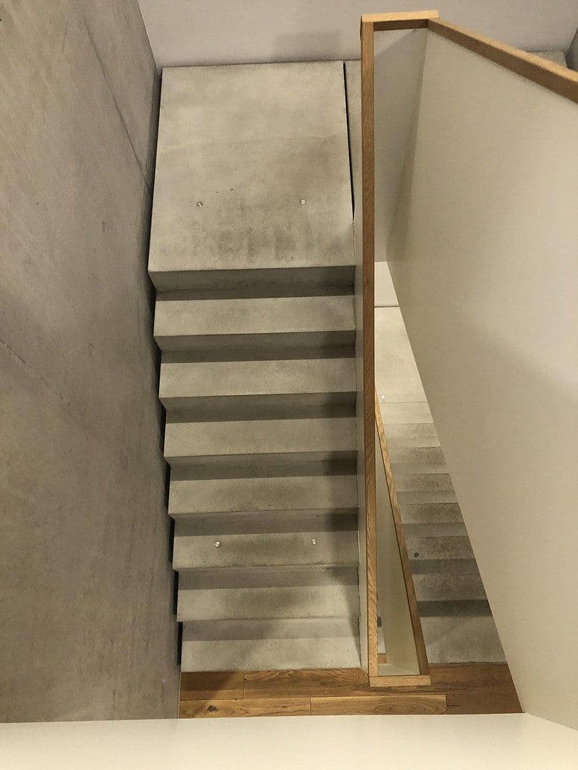 Prenájom bytu 3-izbový 90 m², Kinzigstraße 33, Hausach, Bádensko-Wurttembersko Prenájom bytu 3-izbový 90 m², Kinzigstraße 33, Hausach, Bádensko-Wurttembersko