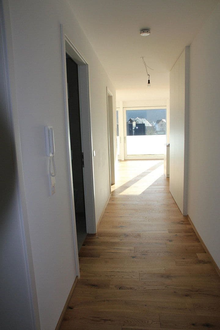 Prenájom bytu 3-izbový 90 m², Kinzigstraße 33, Hausach, Bádensko-Wurttembersko Prenájom bytu 3-izbový 90 m², Kinzigstraße 33, Hausach, Bádensko-Wurttembersko
