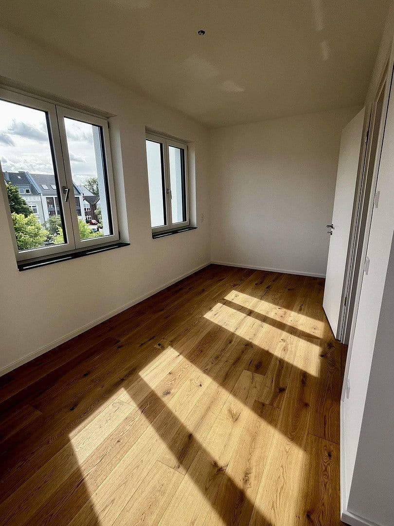 Prenájom bytu 3-izbový 128 m², Alte Str. 8, Frechen, Severné Porýnie - Westfálsko Prenájom bytu 3-izbový 128 m², Alte Str. 8, Frechen, Severné Porýnie - Westfálsko