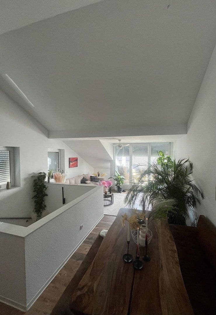 Prenájom bytu 4-izbový 114 m², Alzey, Porýnie-Falcko Prenájom bytu 4-izbový 114 m², Alzey, Porýnie-Falcko