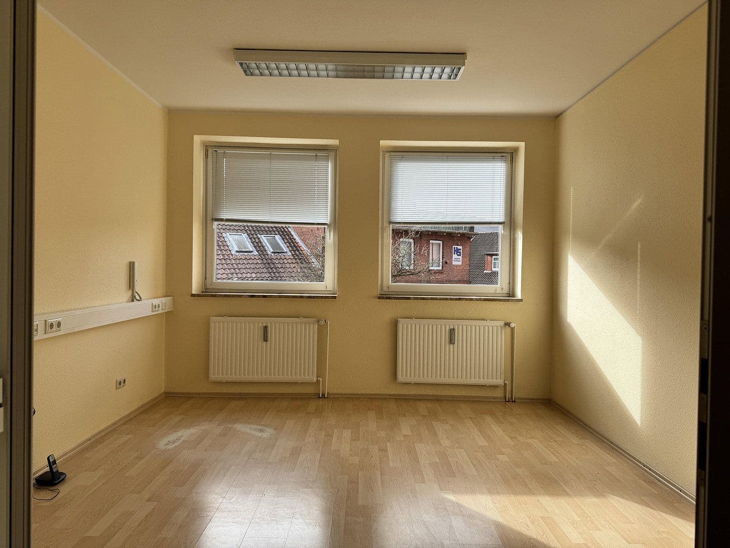 Prenájom kancelárie 117 m², Wallstraße 1, Winsen (Luhe), Dolné Sasko Prenájom kancelárie 117 m², Wallstraße 1, Winsen (Luhe), Dolné Sasko