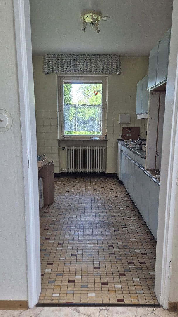 Predaj domu 150 m², pozemek 924 m², Keplerstraße 22, Fürth, Bavorsko Predaj domu 150 m², pozemek 924 m², Keplerstraße 22, Fürth, Bavorsko