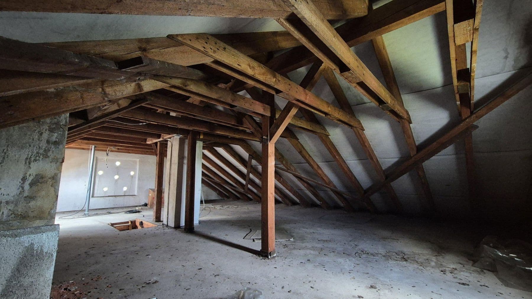 Predaj domu 150 m², pozemek 924 m², Keplerstraße 22, Fürth, Bavorsko Predaj domu 150 m², pozemek 924 m², Keplerstraße 22, Fürth, Bavorsko