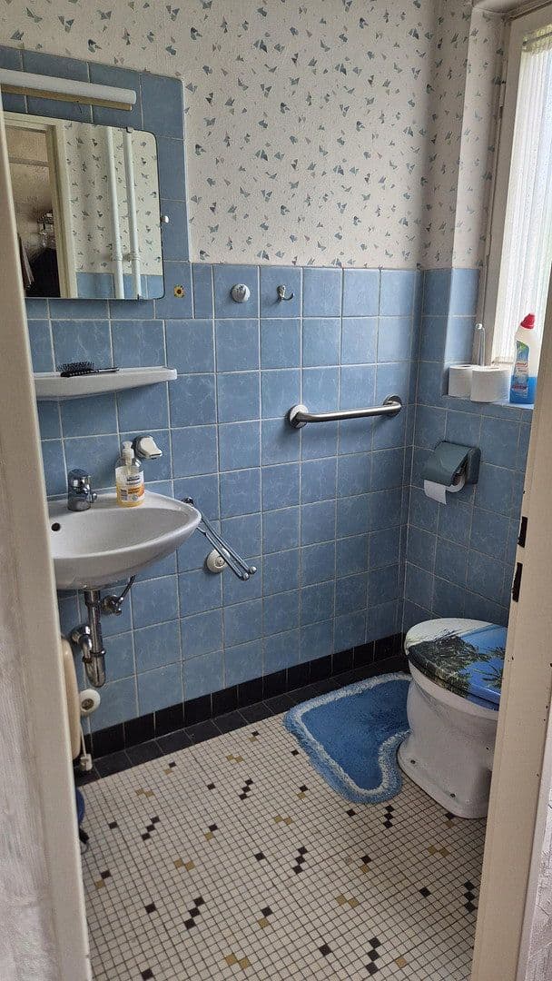 Predaj domu 150 m², pozemek 924 m², Keplerstraße 22, Fürth, Bavorsko Predaj domu 150 m², pozemek 924 m², Keplerstraße 22, Fürth, Bavorsko