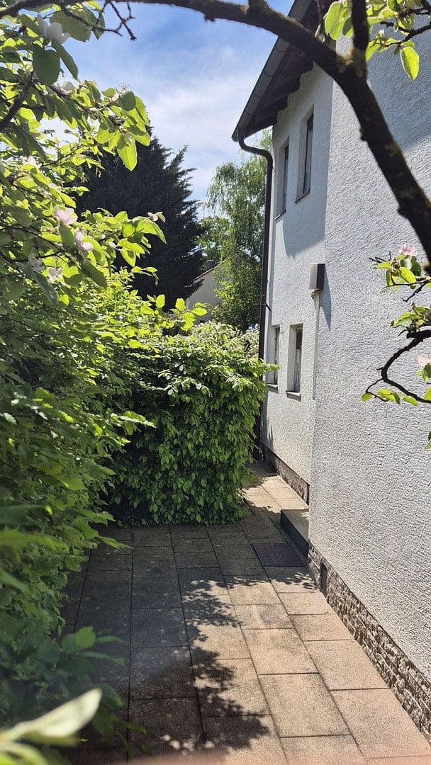 Predaj domu 150 m², pozemek 924 m², Keplerstraße 22, Fürth, Bavorsko Predaj domu 150 m², pozemek 924 m², Keplerstraße 22, Fürth, Bavorsko