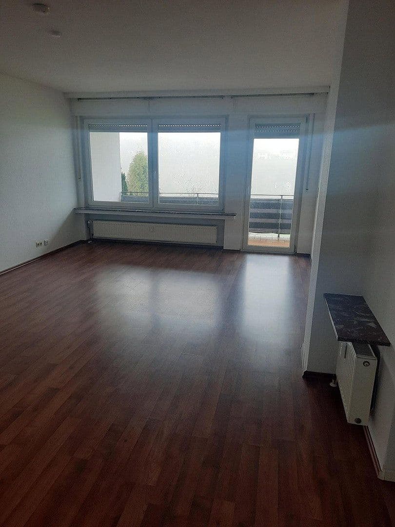 Prenájom bytu 3-izbový 100 m², Salmuthstr. 35, Hagen, Severné Porýnie - Westfálsko Prenájom bytu 3-izbový 100 m², Salmuthstr. 35, Hagen, Severné Porýnie - Westfálsko