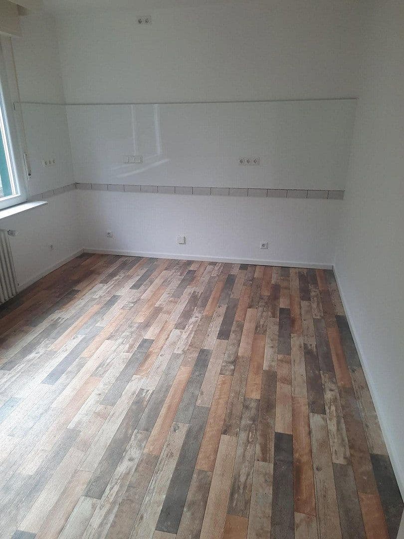 Prenájom bytu 3-izbový 100 m², Salmuthstr. 35, Hagen, Severné Porýnie - Westfálsko Prenájom bytu 3-izbový 100 m², Salmuthstr. 35, Hagen, Severné Porýnie - Westfálsko