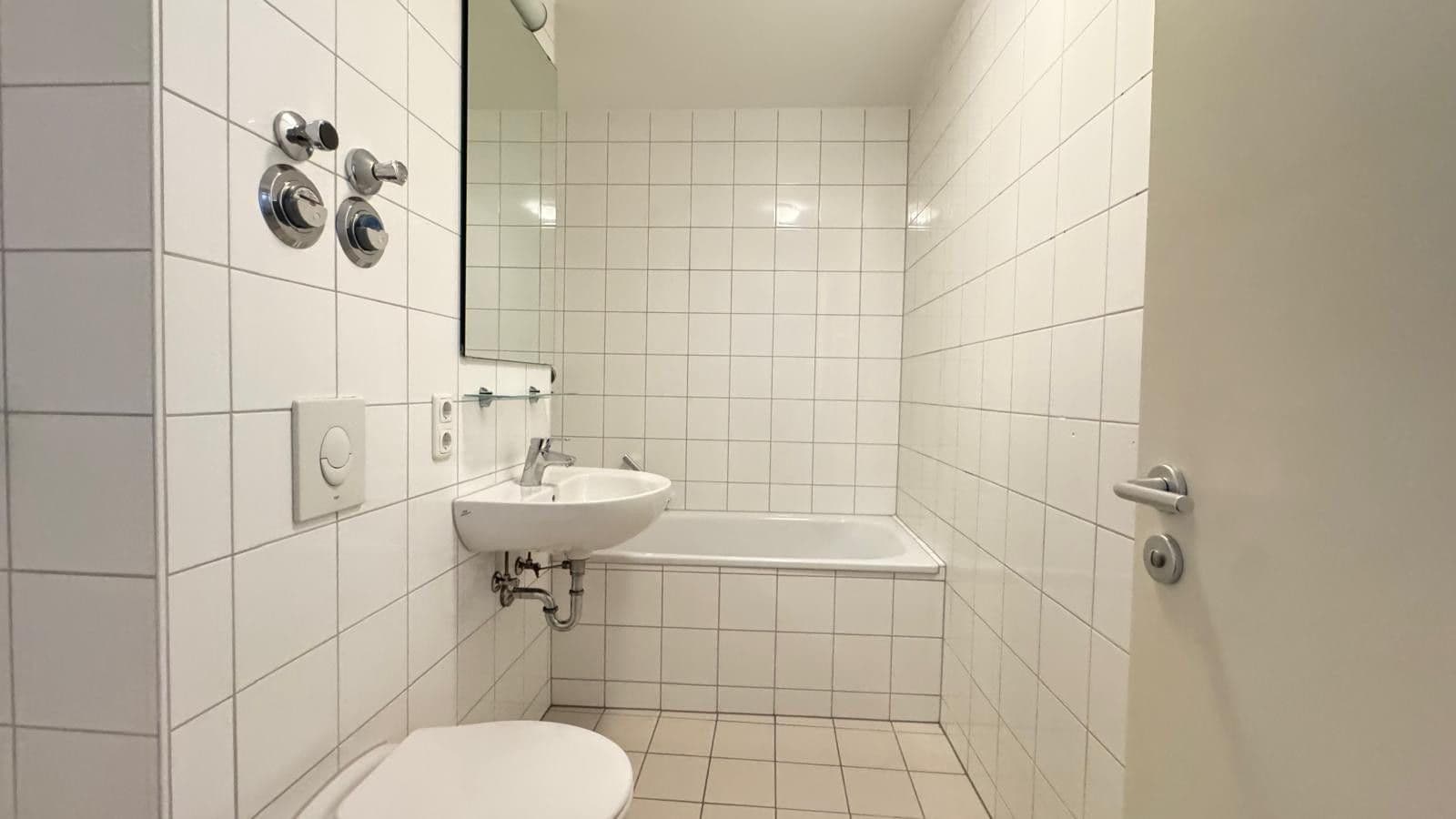 Prenájom bytu 2-izbový 55 m², Methfesselstr. 3, München, Bavorsko Prenájom bytu 2-izbový 55 m², Methfesselstr. 3, München, Bavorsko
