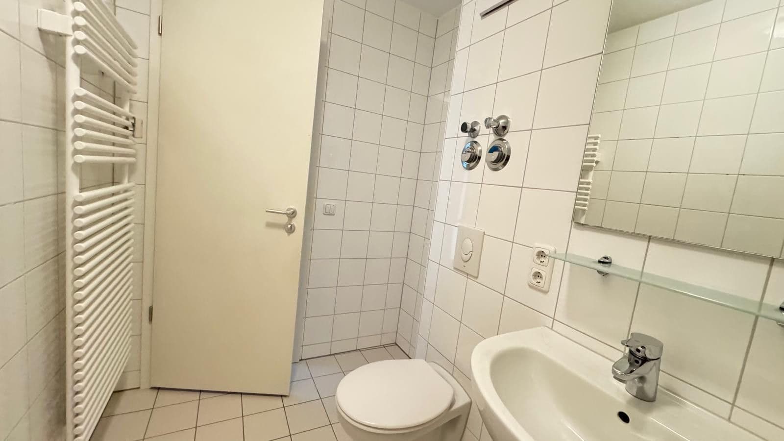 Prenájom bytu 2-izbový 55 m², Methfesselstr. 3, München, Bavorsko Prenájom bytu 2-izbový 55 m², Methfesselstr. 3, München, Bavorsko