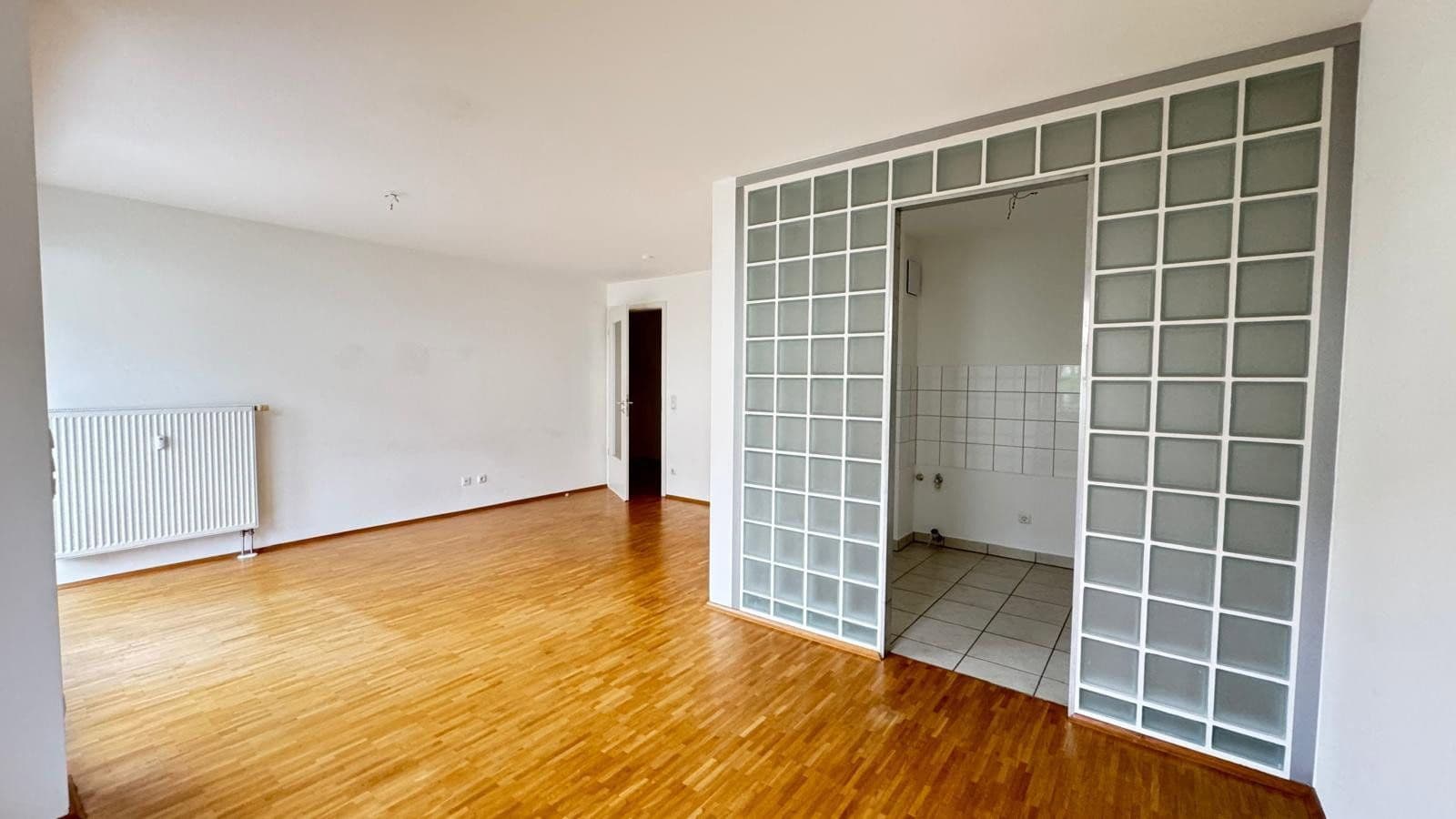 Prenájom bytu 2-izbový 55 m², Methfesselstr. 3, München, Bavorsko Prenájom bytu 2-izbový 55 m², Methfesselstr. 3, München, Bavorsko