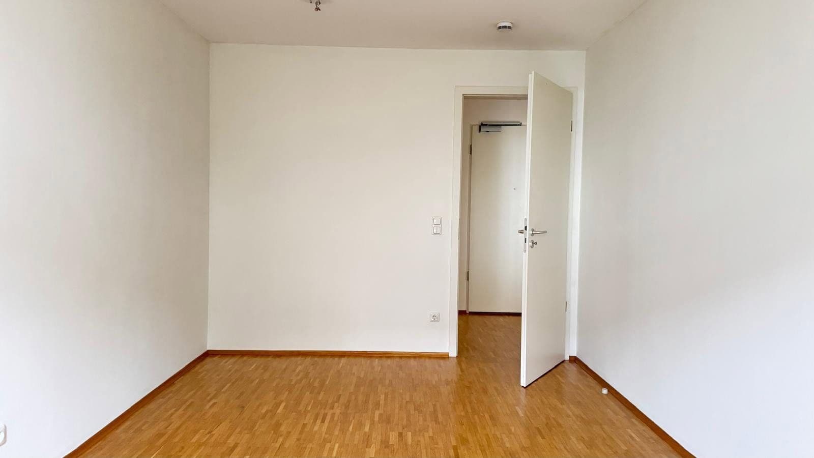Prenájom bytu 2-izbový 55 m², Methfesselstr. 3, München, Bavorsko Prenájom bytu 2-izbový 55 m², Methfesselstr. 3, München, Bavorsko