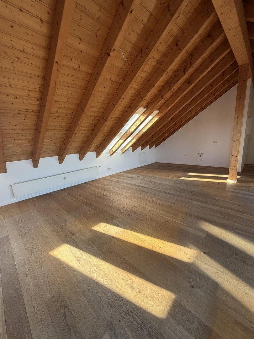 Prenájom bytu 1-izbový 85 m², Ludwigshafen, Porýnie-Falcko Prenájom bytu 1-izbový 85 m², Ludwigshafen, Porýnie-Falcko