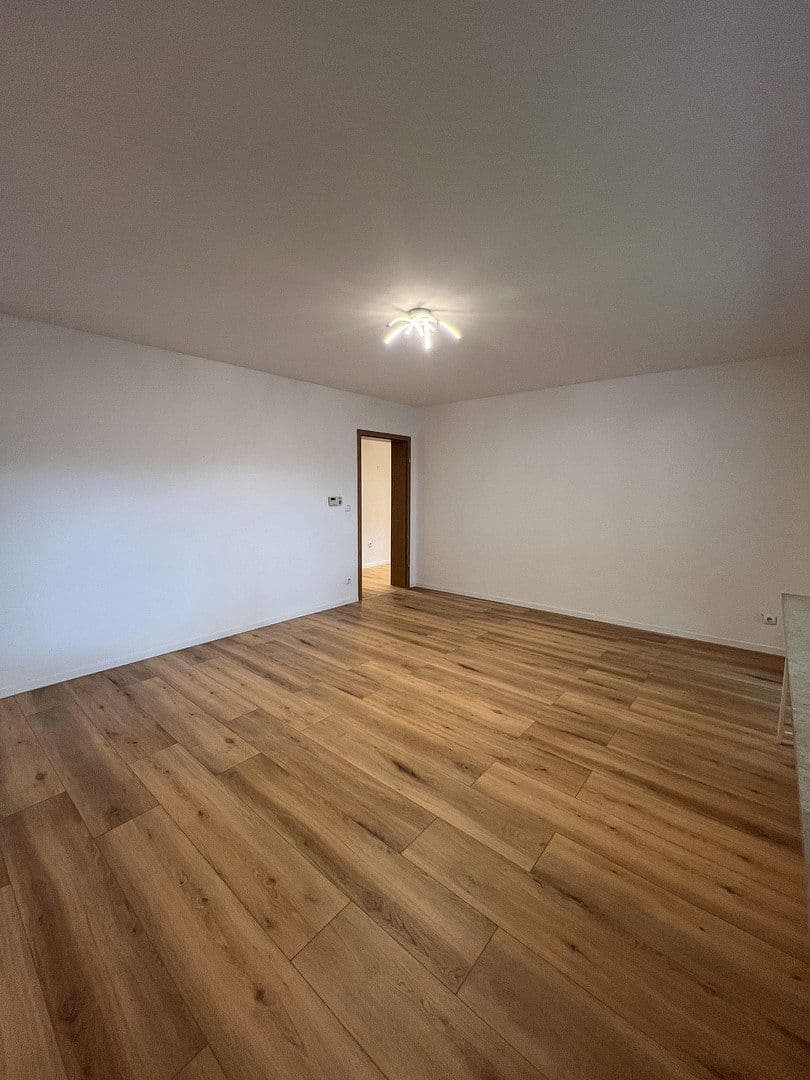 Prenájom bytu 3-izbový 84 m², Bahnhofstr. 107, Waltrop, Severné Porýnie - Westfálsko Prenájom bytu 3-izbový 84 m², Bahnhofstr. 107, Waltrop, Severné Porýnie - Westfálsko