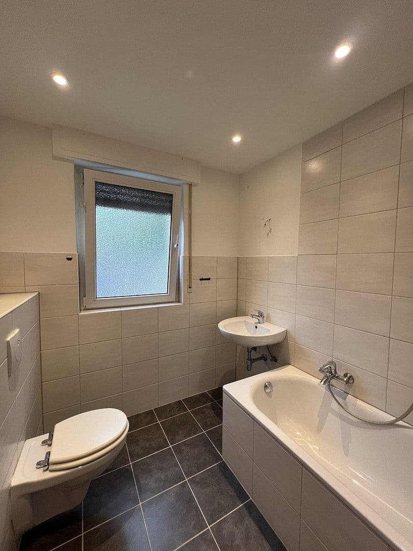 Prenájom bytu 3-izbový 84 m², Bahnhofstr. 107, Waltrop, Severné Porýnie - Westfálsko Prenájom bytu 3-izbový 84 m², Bahnhofstr. 107, Waltrop, Severné Porýnie - Westfálsko