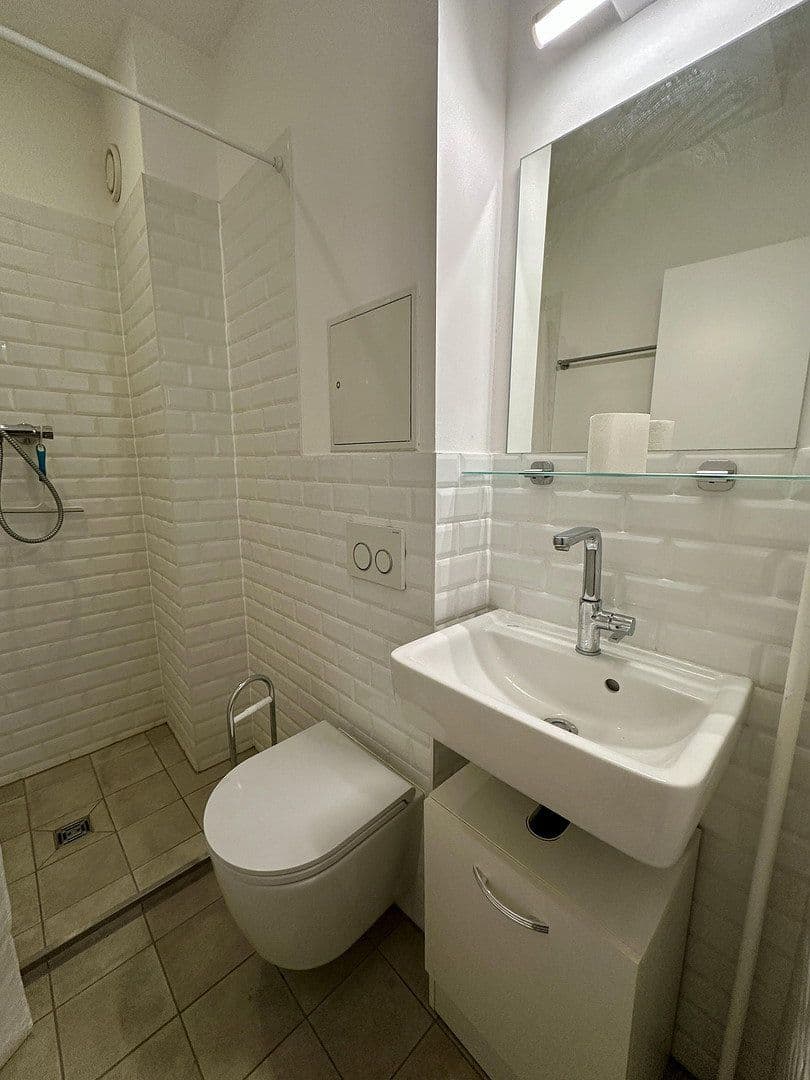 Prenájom bytu 1-izbový 36 m², Flensburger Straße 21, Berlin, Berlín Prenájom bytu 1-izbový 36 m², Flensburger Straße 21, Berlin, Berlín