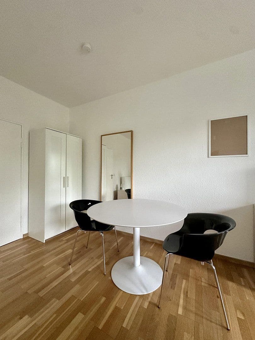 Prenájom bytu 1-izbový 36 m², Flensburger Straße 21, Berlin, Berlín Prenájom bytu 1-izbový 36 m², Flensburger Straße 21, Berlin, Berlín