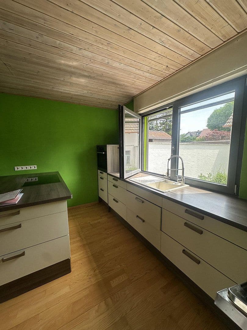 Prenájom domu 142 m², pozemek 300 m², Bad Schönborn, Bádensko-Wurttembersko Prenájom domu 142 m², pozemek 300 m², Bad Schönborn, Bádensko-Wurttembersko