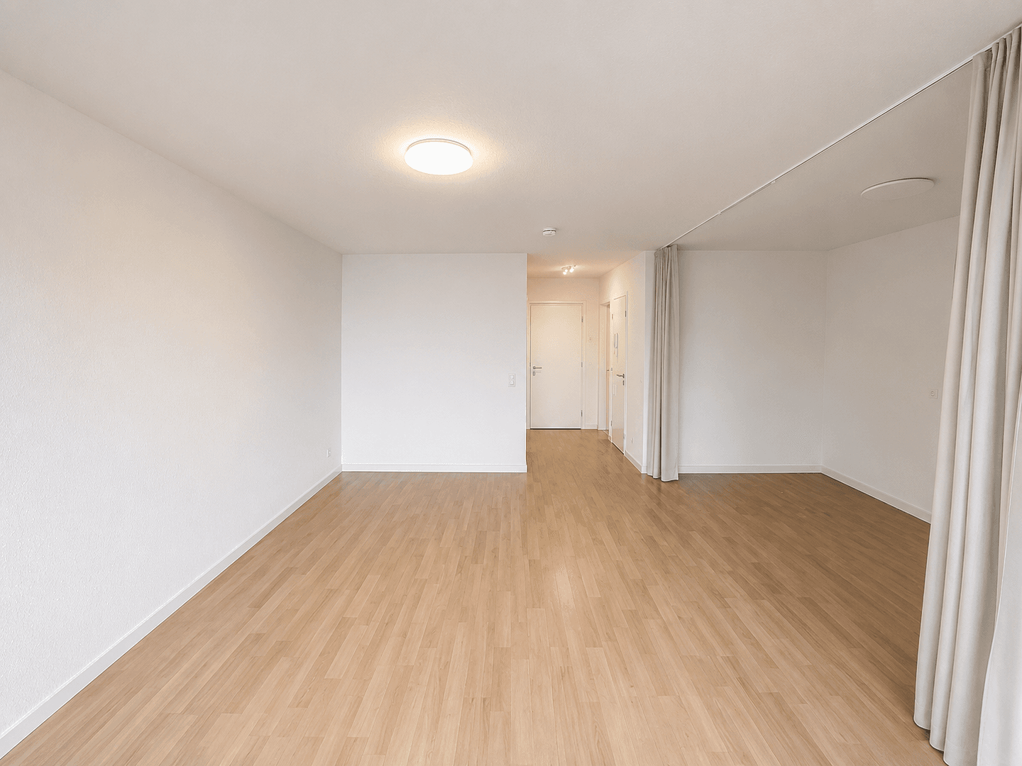 Prenájom bytu 1-izbový 49 m², Römersteinstraße 108, Reutlingen, Bádensko-Wurttembersko Prenájom bytu 1-izbový 49 m², Römersteinstraße 108, Reutlingen, Bádensko-Wurttembersko