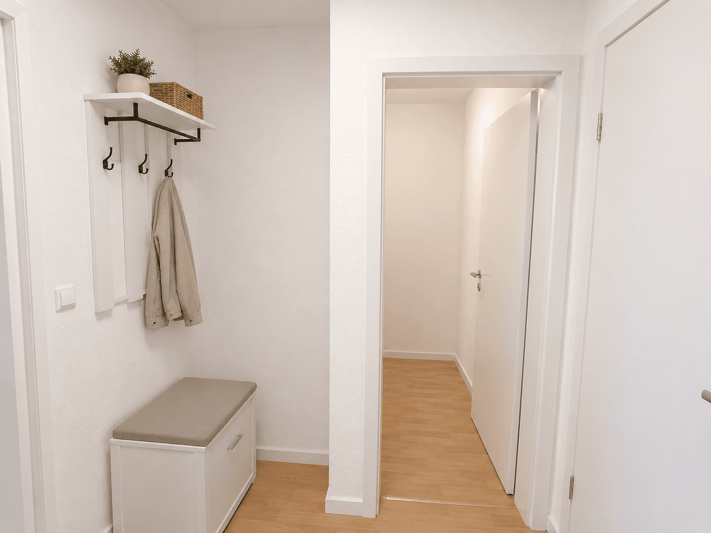 Prenájom bytu 1-izbový 49 m², Römersteinstraße 108, Reutlingen, Bádensko-Wurttembersko Prenájom bytu 1-izbový 49 m², Römersteinstraße 108, Reutlingen, Bádensko-Wurttembersko