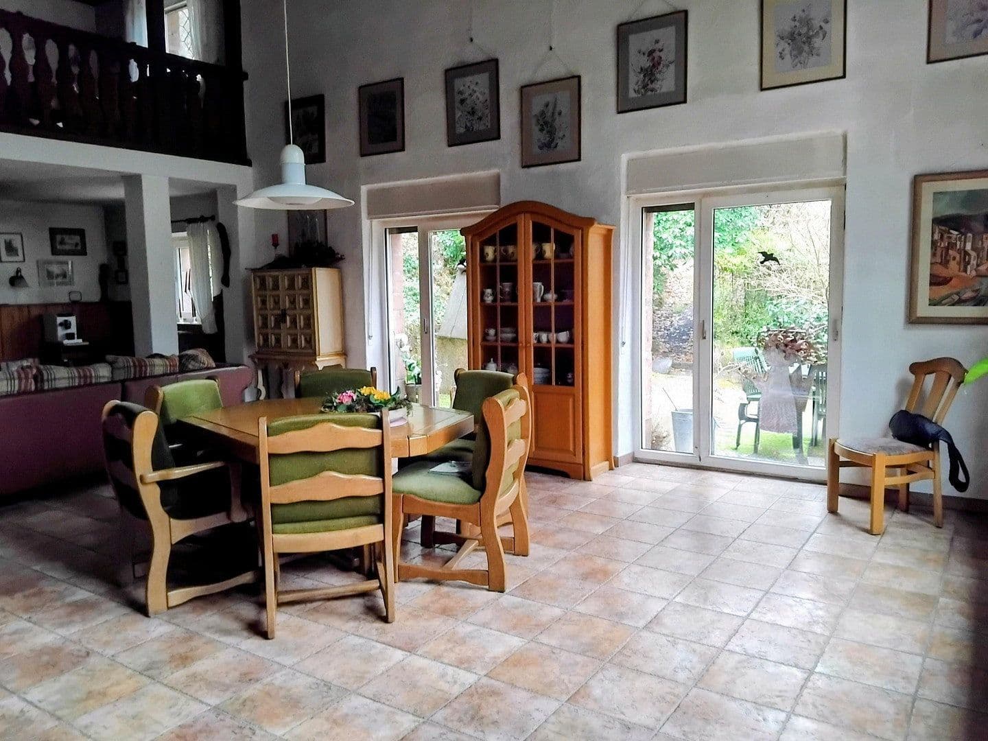 Predaj domu 180 m², pozemek 6.000 m², Lemberg, Porýnie-Falcko Predaj domu 180 m², pozemek 6.000 m², Lemberg, Porýnie-Falcko