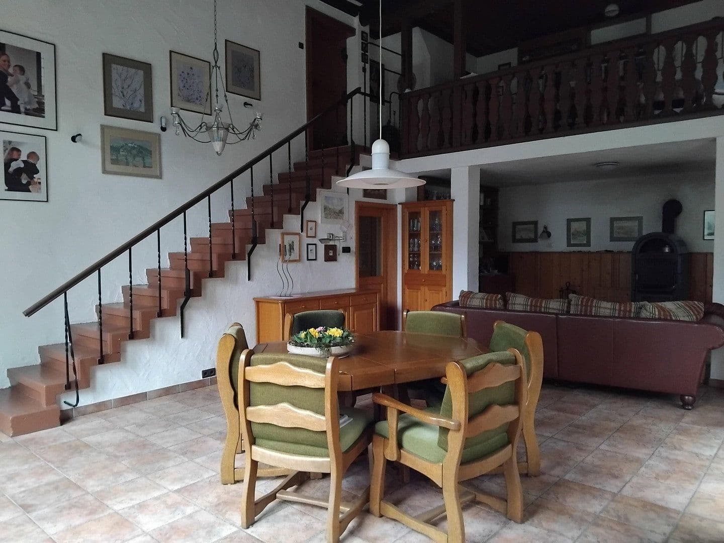 Predaj domu 180 m², pozemek 6.000 m², Lemberg, Porýnie-Falcko Predaj domu 180 m², pozemek 6.000 m², Lemberg, Porýnie-Falcko