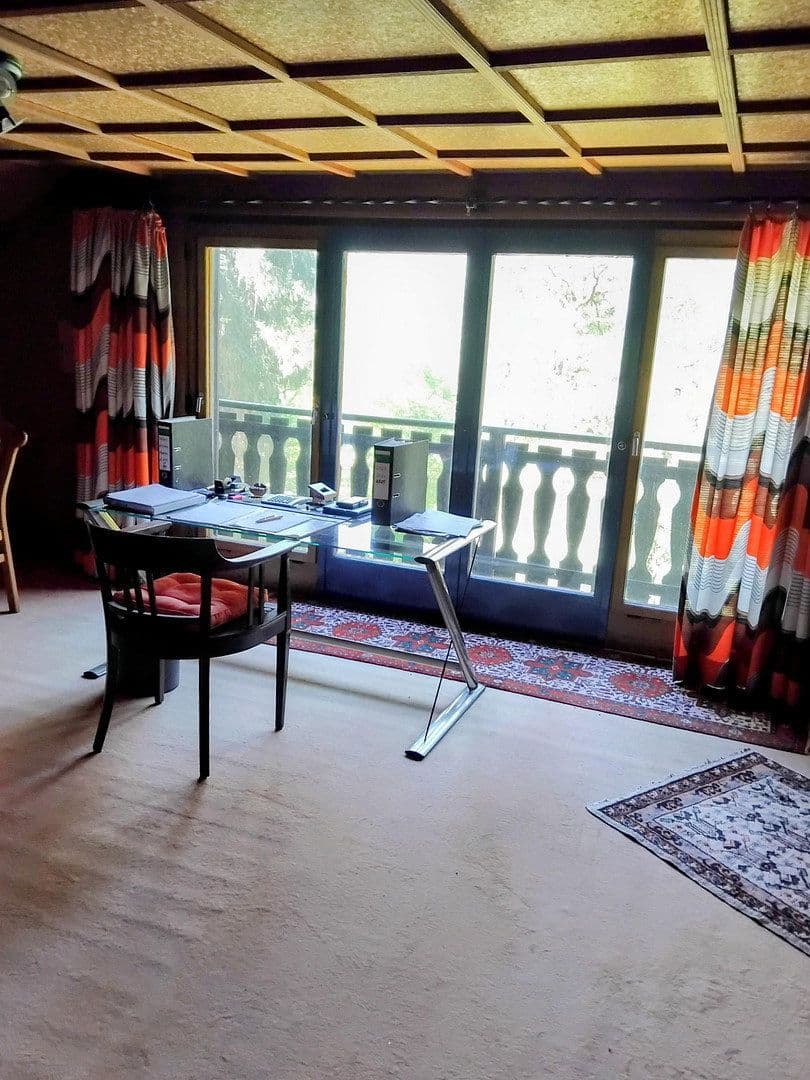 Predaj domu 180 m², pozemek 6.000 m², Lemberg, Porýnie-Falcko Predaj domu 180 m², pozemek 6.000 m², Lemberg, Porýnie-Falcko