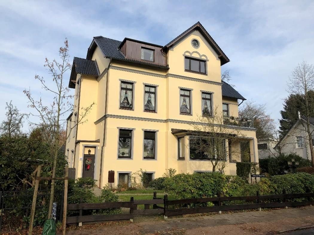 Prenájom bytu 3-izbový 100 m², Bismarckallee, Ahrensburg, Šlezvicko-Holštajnsko Prenájom bytu 3-izbový 100 m², Bismarckallee, Ahrensburg, Šlezvicko-Holštajnsko