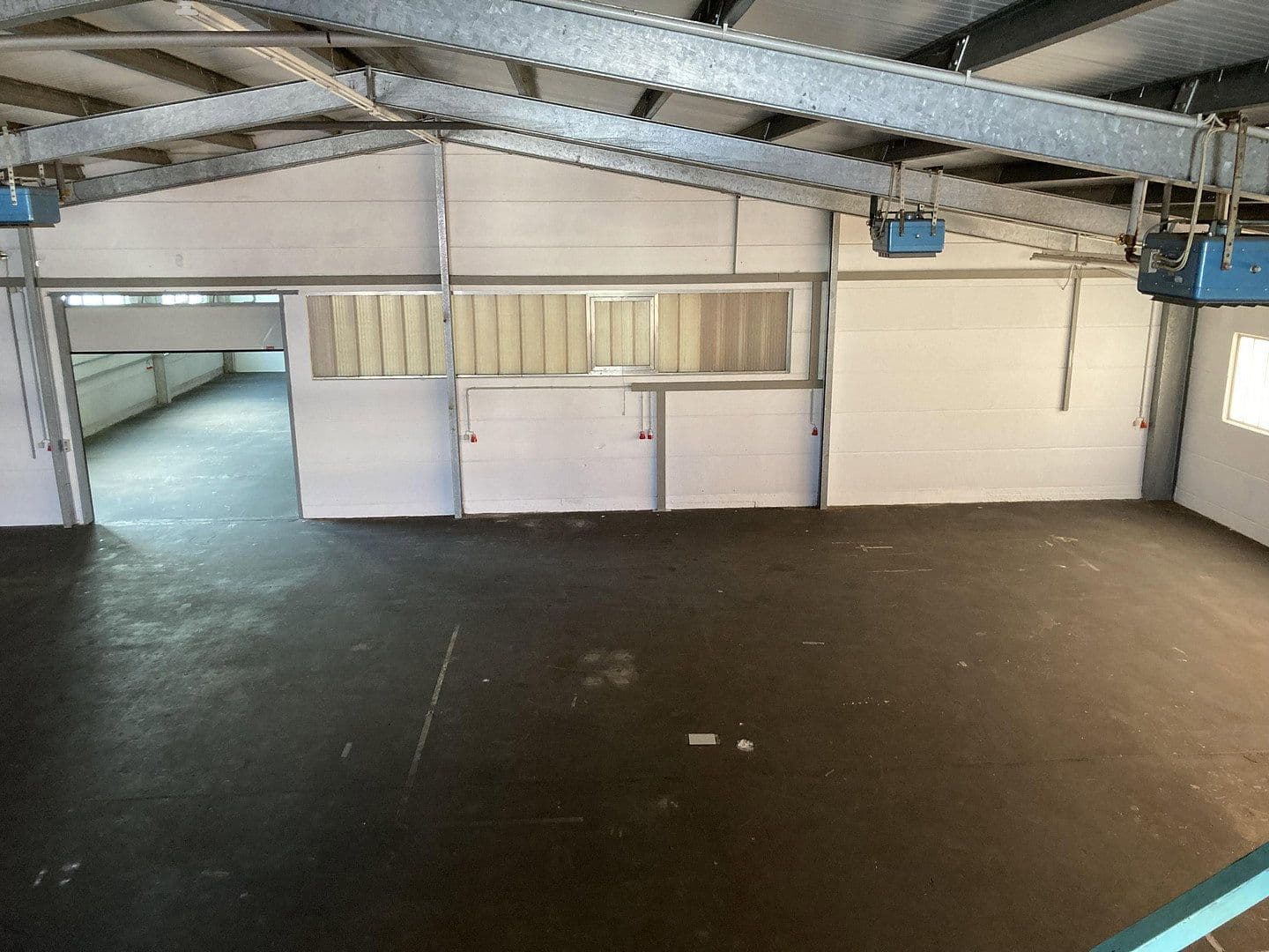 Prenájom nebytového priestoru 1.500 m², Die Ammenwiese 9, Bürstadt, Hesensko Prenájom nebytového priestoru 1.500 m², Die Ammenwiese 9, Bürstadt, Hesensko