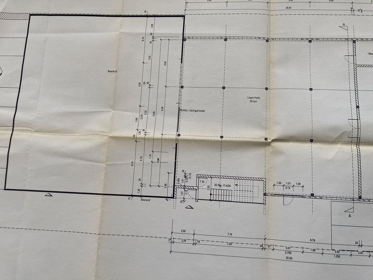 Prenájom nebytového priestoru 1.500 m², Die Ammenwiese 9, Bürstadt, Hesensko Prenájom nebytového priestoru 1.500 m², Die Ammenwiese 9, Bürstadt, Hesensko