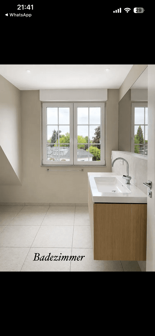 Prenájom bytu 2-izbový 85 m², Meerbuscher Straße 283, Meerbusch, Severné Porýnie - Westfálsko Prenájom bytu 2-izbový 85 m², Meerbuscher Straße 283, Meerbusch, Severné Porýnie - Westfálsko