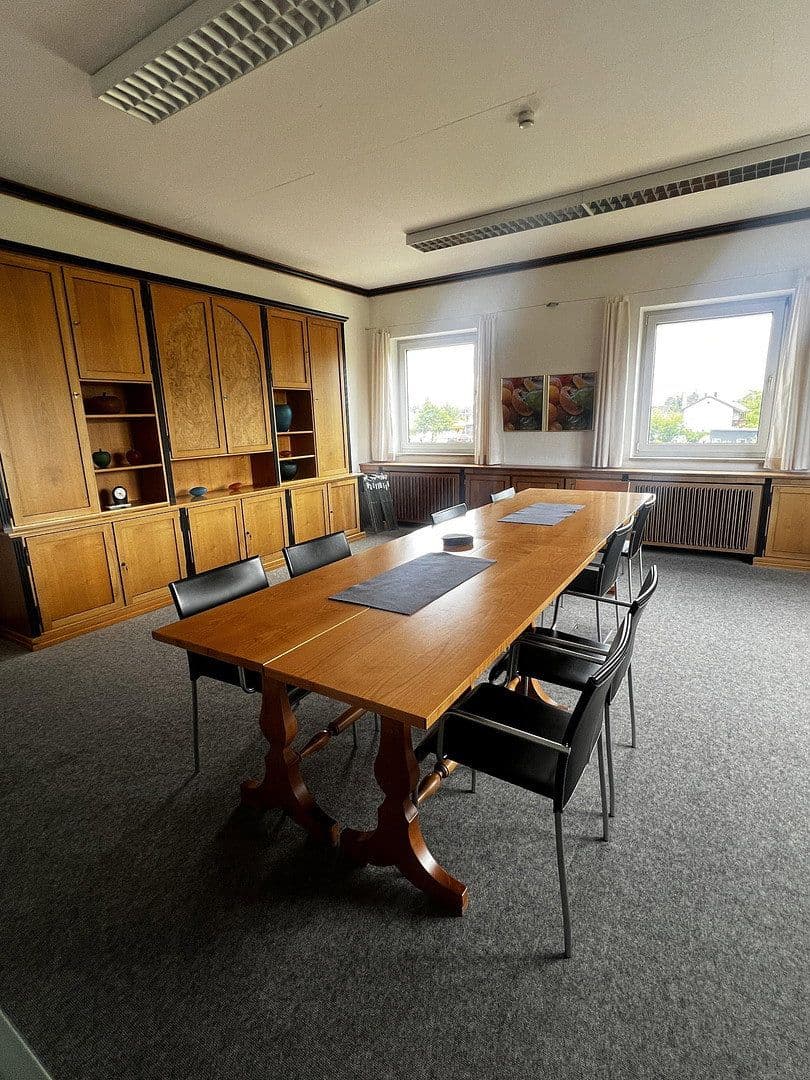 Prenájom kancelárie 750 m², Opalstr. 19, Altdorf, Bavorsko Prenájom kancelárie 750 m², Opalstr. 19, Altdorf, Bavorsko