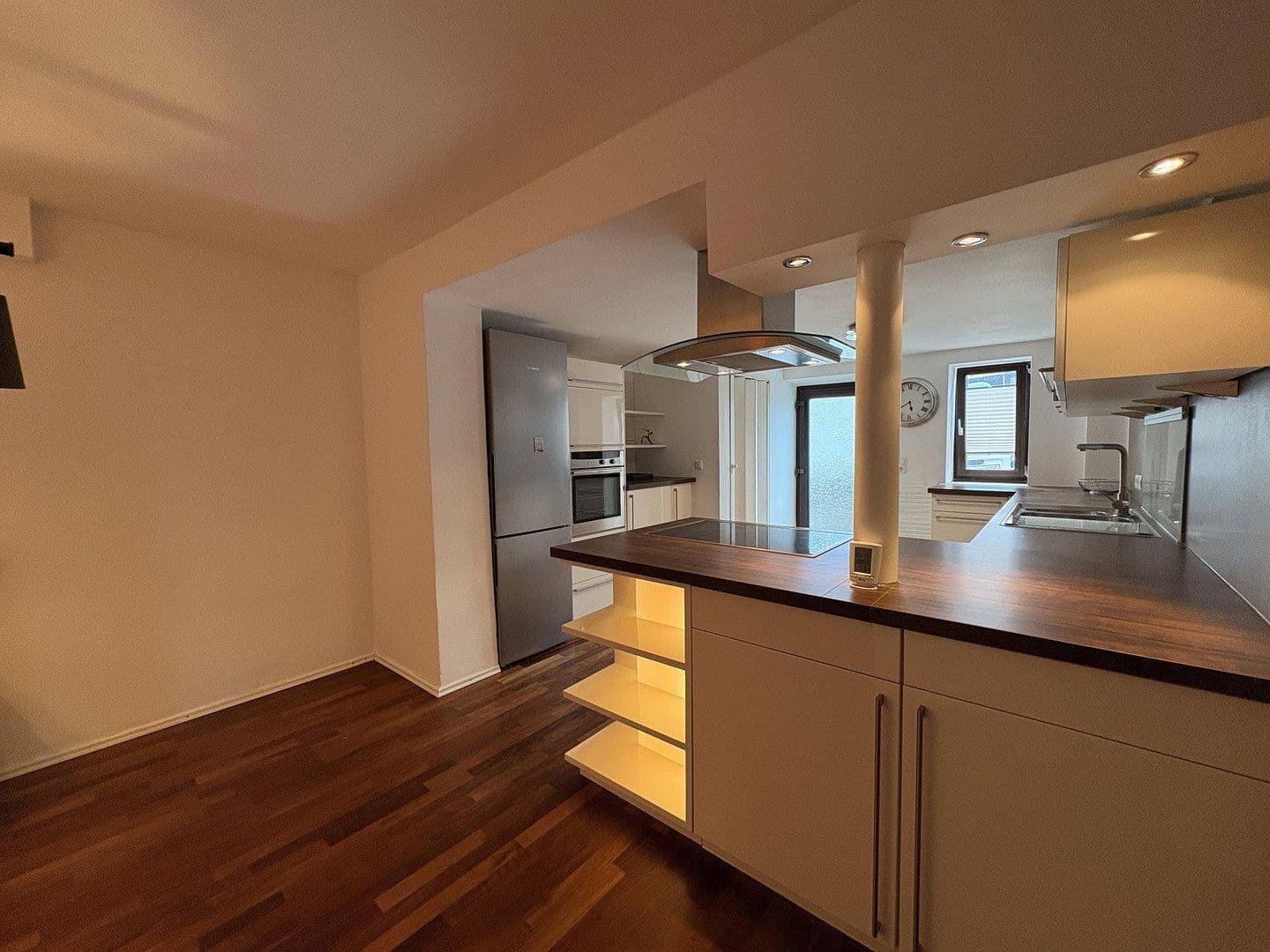 Predaj bytu 4-izbový 134 m², Inning am Ammersee, Bavorsko Predaj bytu 4-izbový 134 m², Inning am Ammersee, Bavorsko