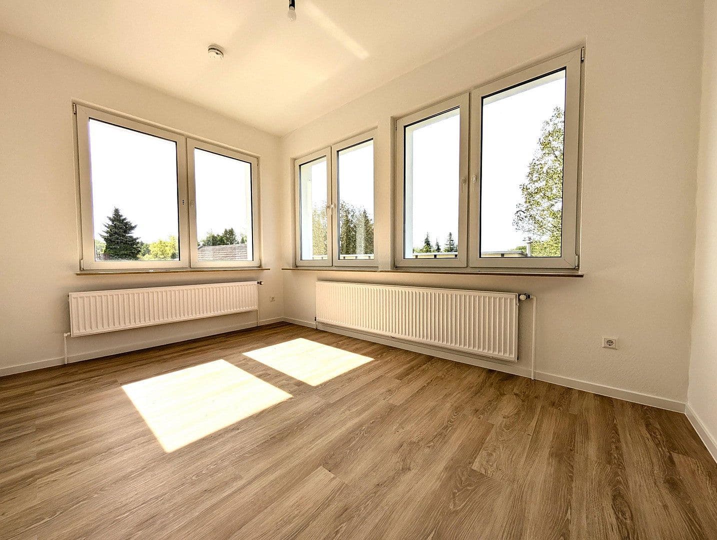 Prenájom bytu 2-izbový 65 m², Biesenthal, Brandenbursko Prenájom bytu 2-izbový 65 m², Biesenthal, Brandenbursko