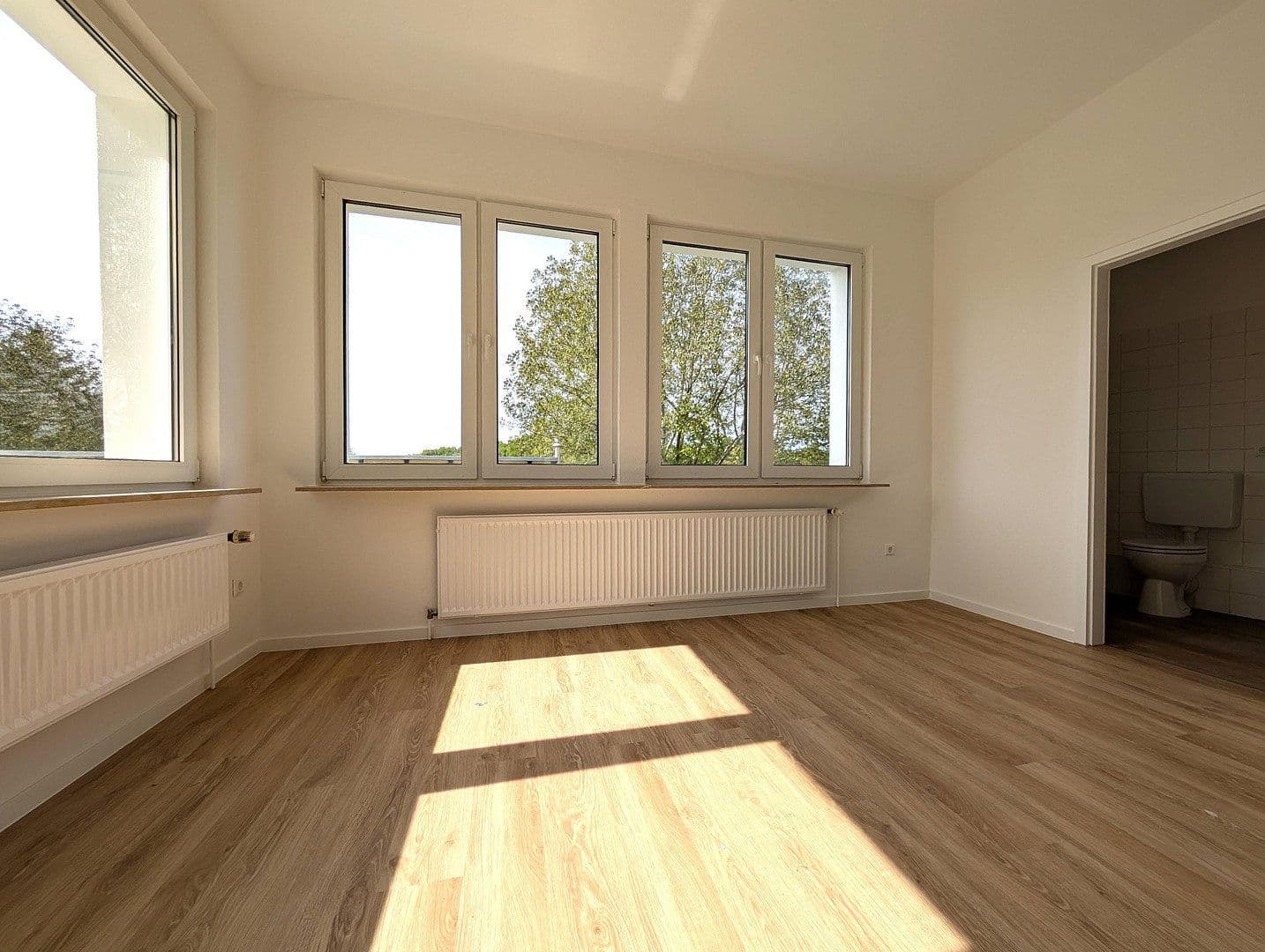 Prenájom bytu 2-izbový 65 m², Biesenthal, Brandenbursko Prenájom bytu 2-izbový 65 m², Biesenthal, Brandenbursko