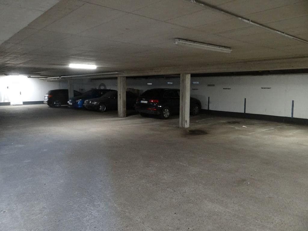 Prenájom nebytového priestoru 440 m², Leverkusen, Severné Porýnie - Westfálsko Prenájom nebytového priestoru 440 m², Leverkusen, Severné Porýnie - Westfálsko