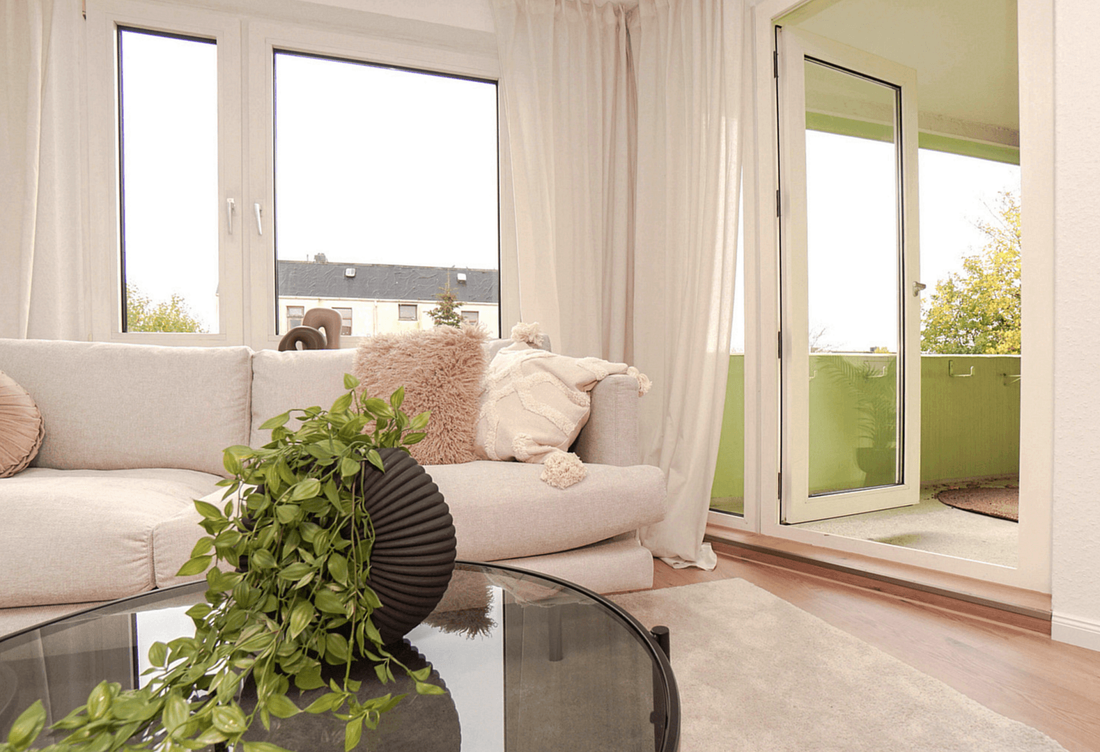 Prenájom bytu 3-izbový 70 m², Bremerhaven, Brémy Prenájom bytu 3-izbový 70 m², Bremerhaven, Brémy