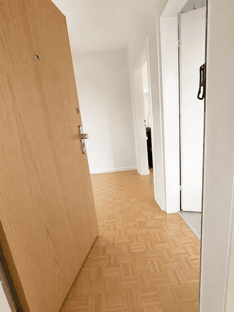 Prenájom bytu 2-izbový 68 m², Barbarossastr. 43, Mönchengladbach, Severné Porýnie - Westfálsko Prenájom bytu 2-izbový 68 m², Barbarossastr. 43, Mönchengladbach, Severné Porýnie - Westfálsko