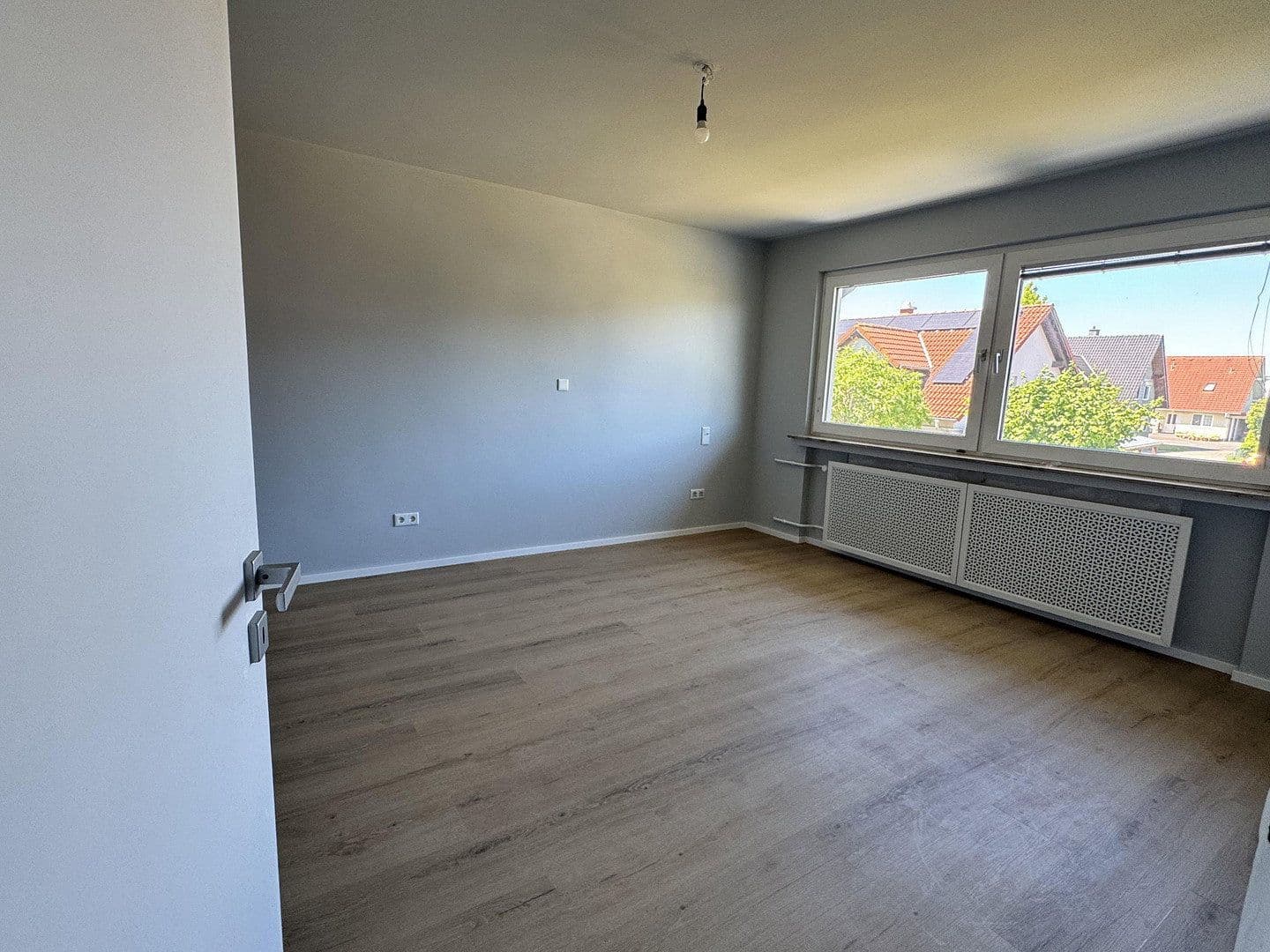 Predaj domu 115 m², pozemek 281 m², Max-Planck-Str. 12, Niederkassel, Severné Porýnie - Westfálsko Predaj domu 115 m², pozemek 281 m², Max-Planck-Str. 12, Niederkassel, Severné Porýnie - Westfálsko