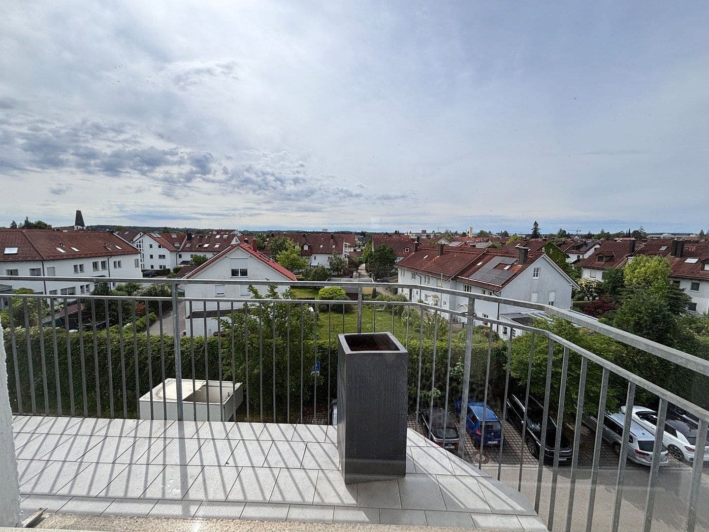 Prenájom bytu 7-izbový 175 m², Gilching, Bavorsko Prenájom bytu 7-izbový 175 m², Gilching, Bavorsko