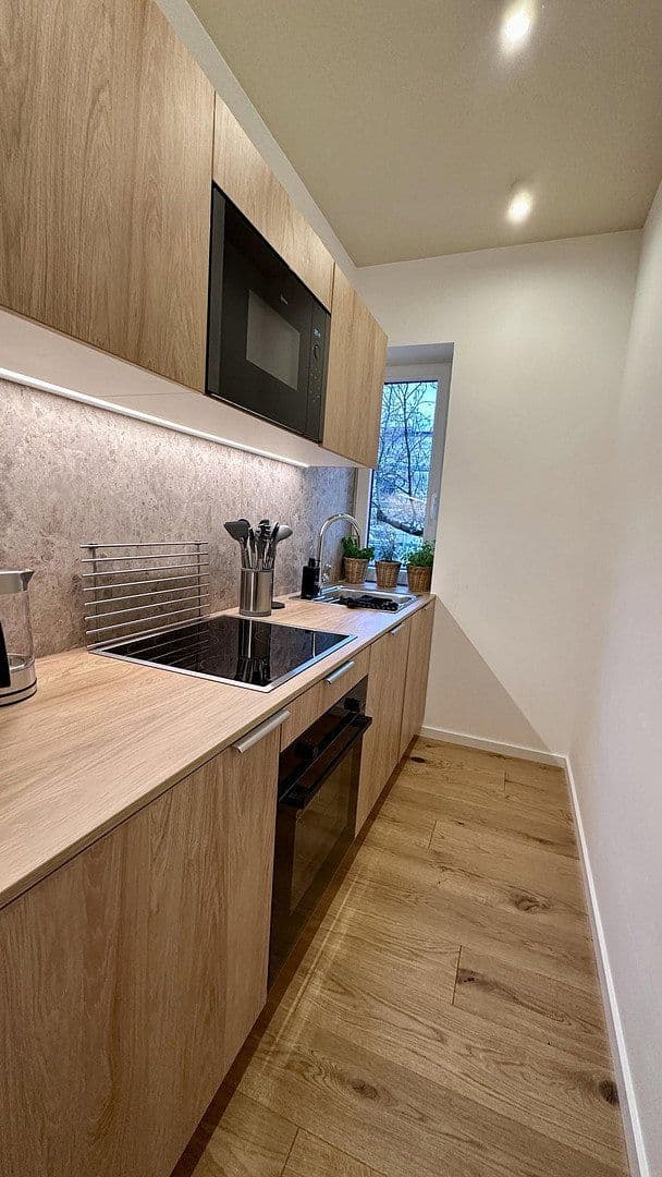 Prenájom bytu 1-izbový 38 m², Oberbilker Allee 39, Düsseldorf, Severné Porýnie - Westfálsko Prenájom bytu 1-izbový 38 m², Oberbilker Allee 39, Düsseldorf, Severné Porýnie - Westfálsko