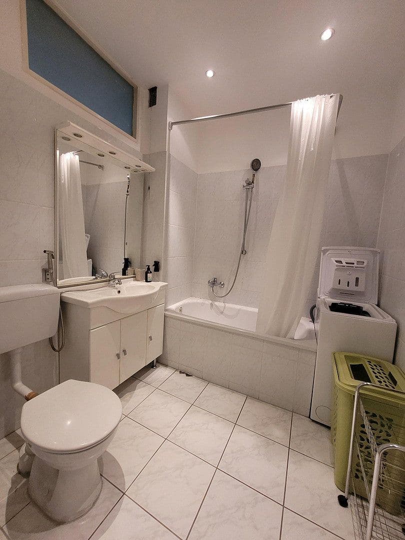 Predaj bytu 1-izbový 43 m², Berlin, Berlín Predaj bytu 1-izbový 43 m², Berlin, Berlín