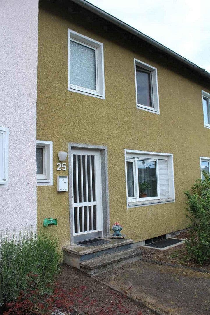 Predaj domu 84 m², pozemek 214 m², Albert-Schweizer-Straße 25, Gifhorn, Dolné Sasko Predaj domu 84 m², pozemek 214 m², Albert-Schweizer-Straße 25, Gifhorn, Dolné Sasko