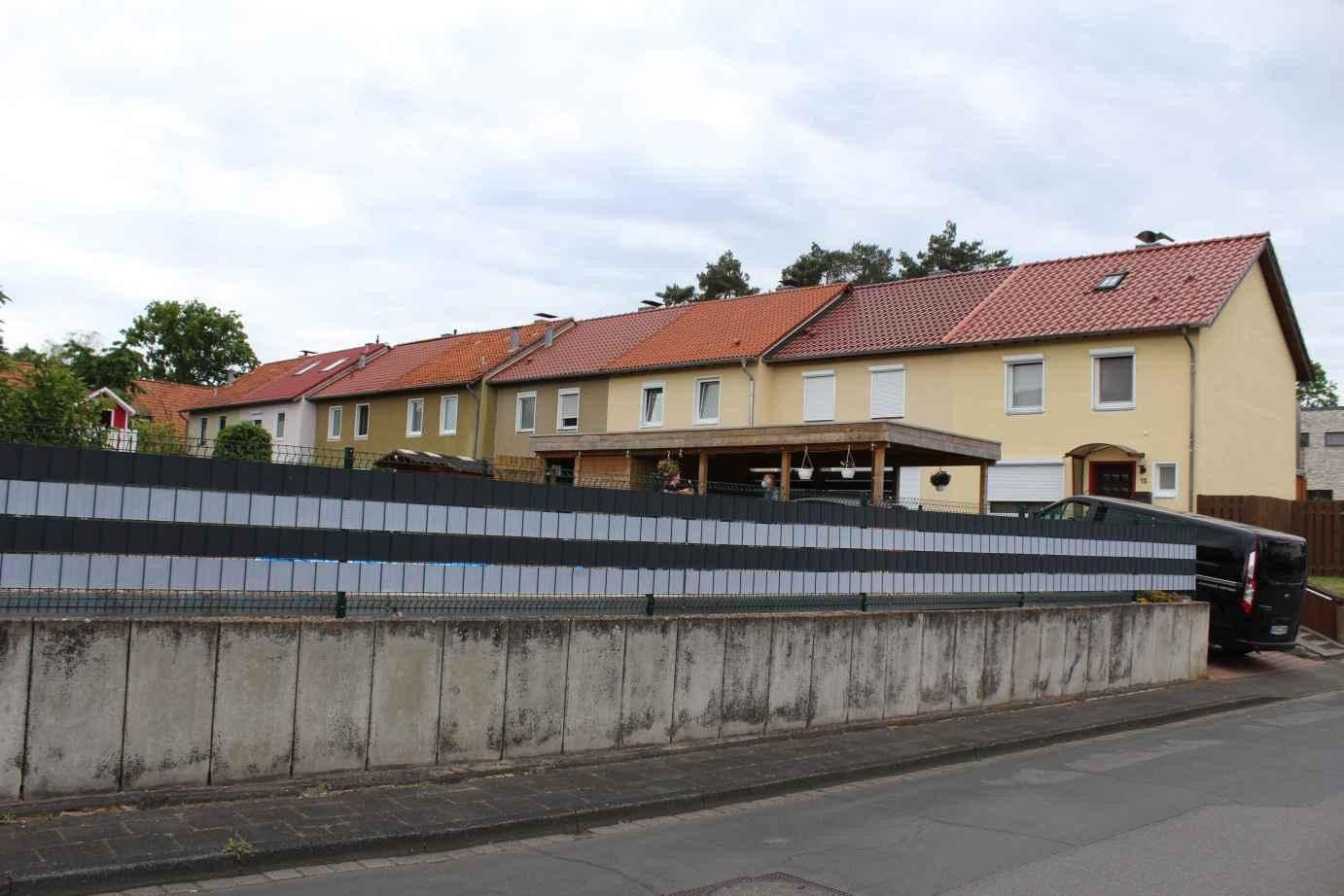 Predaj domu 84 m², pozemek 214 m², Albert-Schweizer-Straße 25, Gifhorn, Dolné Sasko Predaj domu 84 m², pozemek 214 m², Albert-Schweizer-Straße 25, Gifhorn, Dolné Sasko