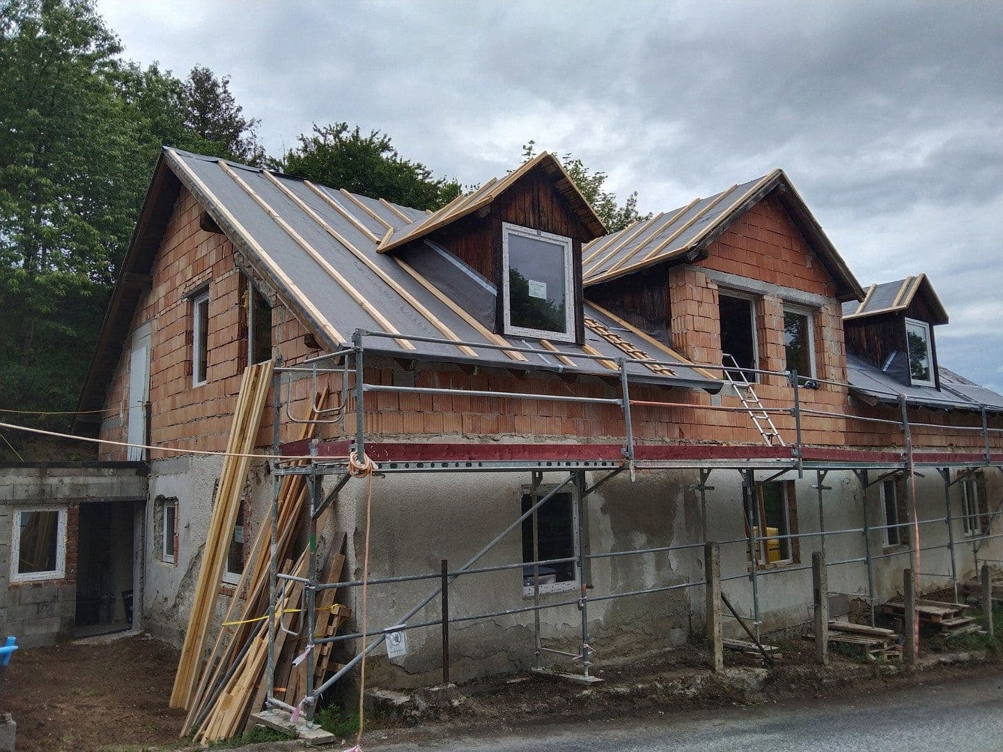 Predaj domu 267 m², pozemek 9.500 m², Drosendorf Stadt, Dolné Rakúsko Predaj domu 267 m², pozemek 9.500 m², Drosendorf Stadt, Dolné Rakúsko