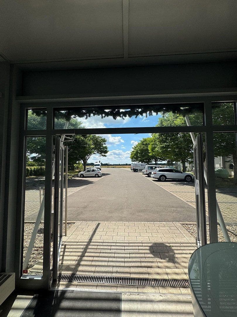Prenájom nebytového priestoru 10.000 m², Kirchstr. 32, Gommersheim, Porýnie-Falcko Prenájom nebytového priestoru 10.000 m², Kirchstr. 32, Gommersheim, Porýnie-Falcko
