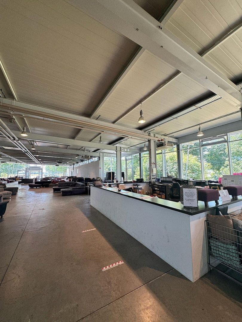Prenájom nebytového priestoru 10.000 m², Kirchstr. 32, Gommersheim, Porýnie-Falcko Prenájom nebytového priestoru 10.000 m², Kirchstr. 32, Gommersheim, Porýnie-Falcko