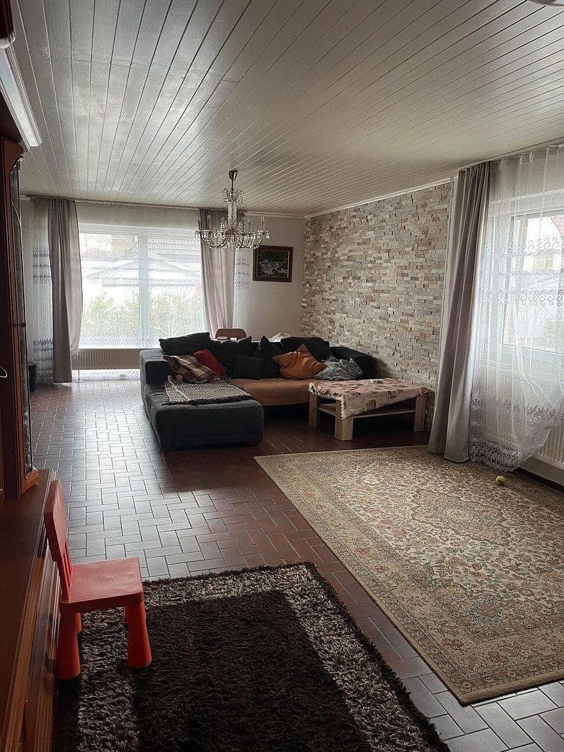Predaj domu 270 m², pozemek 984 m², Schnaittach, Bavorsko Predaj domu 270 m², pozemek 984 m², Schnaittach, Bavorsko